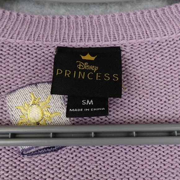 Disney Tangled Rapunzel Pascal Lanterns Sweater Women's SM Purple Embroidered - Picture 3 of 10